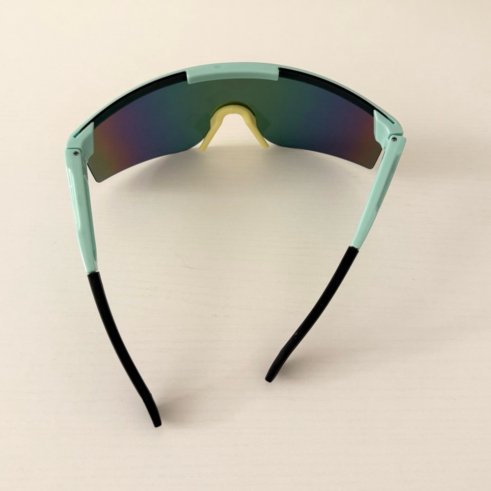 Mint green iridescent sports / rave sunglasses - Picture 2 of 3